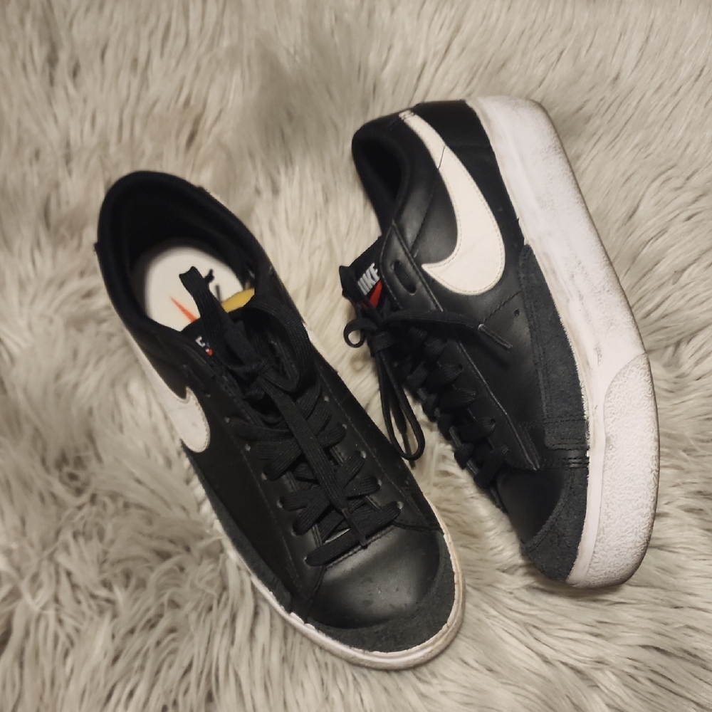 Nike Black & White Low-Top Leather Sneakers